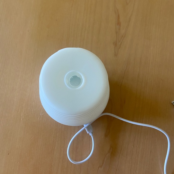 Essential Oil Diffuser - Picture 3 of 3